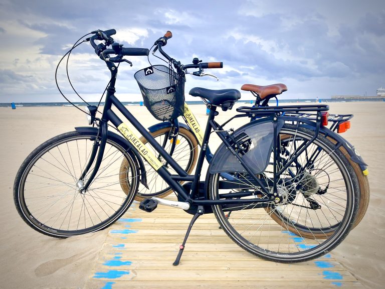bikes on Valencia beach