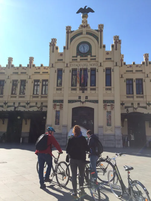 unete a un tour por Valencia